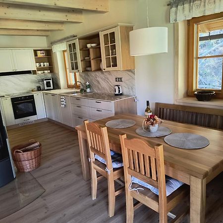 Roubenka U Potoka Villa Velke Karlovice Ngoại thất bức ảnh